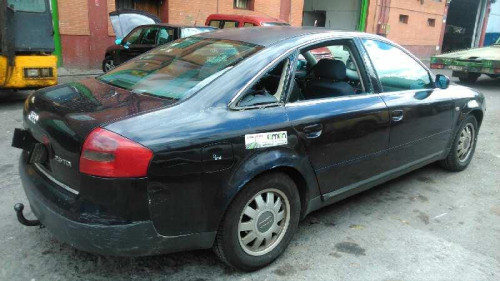  AUDI A6 BERLINA (4B2) 