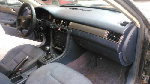  AUDI A6 BERLINA (4B2) 