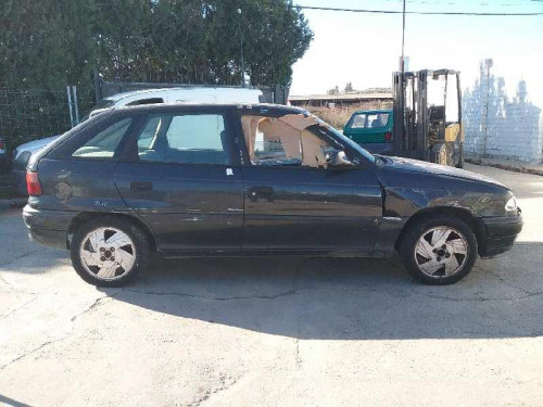  OPEL ASTRA F BERLINA 