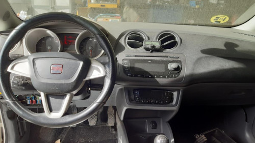  SEAT IBIZA BERLINA (6J5) 