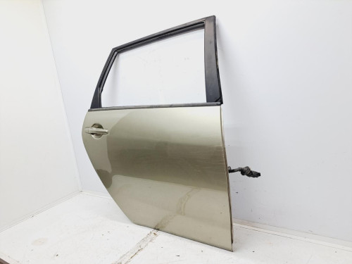 PUERTA TRASERA DERECHA MITSUBISHI GRANDIS (NA0W) 