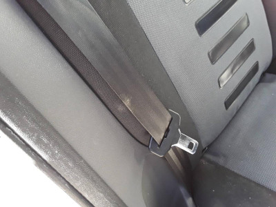 CINTURON SEGURIDAD TRASERO DERECHO
