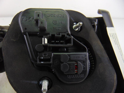 PILOTO TRASERO DERECHO INTERIOR, VOLKSWAGEN, GOLF VI (5K1)(10.2008)