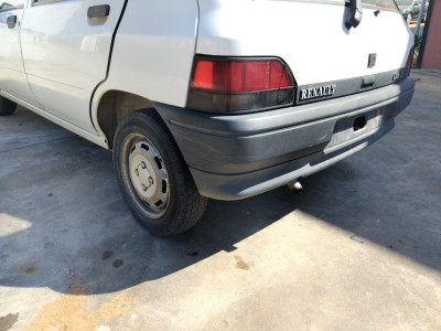 PARAGOLPES TRASERO Renault Clio I Fase I / II (B/C57)(01.1991->)