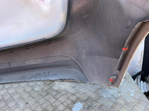 PARAGOLPES TRASERO 