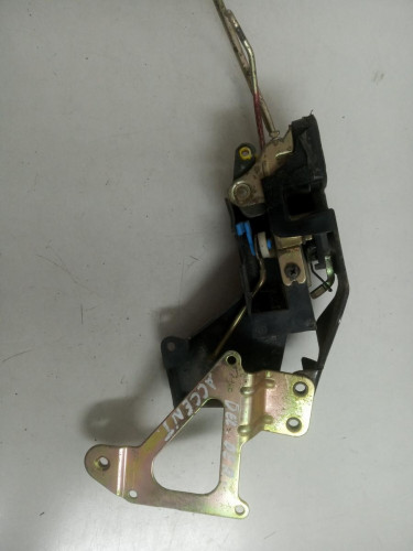 CERRADURA PUERTA DELANTERA DERECHA HYUNDAI ACCENT (LC) 