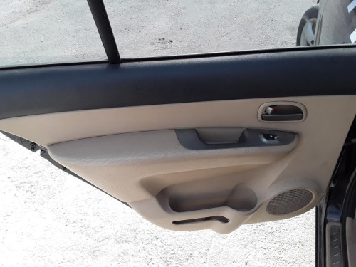 GUARNECIDO PUERTA TRASERA IZQUIERDA KIA CARENS (UN) 