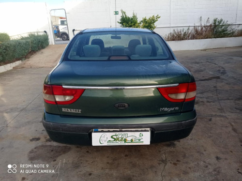  Renault Megane II Berlina 3P (10.2002->) SIN IDENTIFICAR 