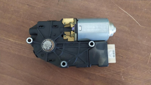MOTOR ELEVALUNAS DELANTERO DERECHO Jaguar XJ 