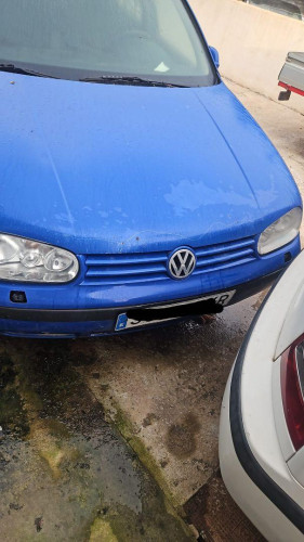VOLKSWAGEN GOLF IV BERLINA (1J1)(10.1997) — vehículo donante para recambios 