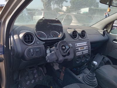 FORD FIESTA (CBK)