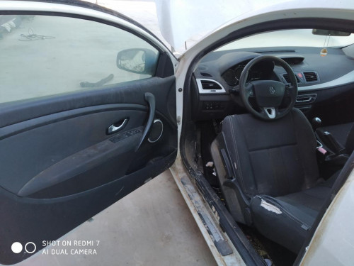  RENAULT MEGANE III COUPE 
