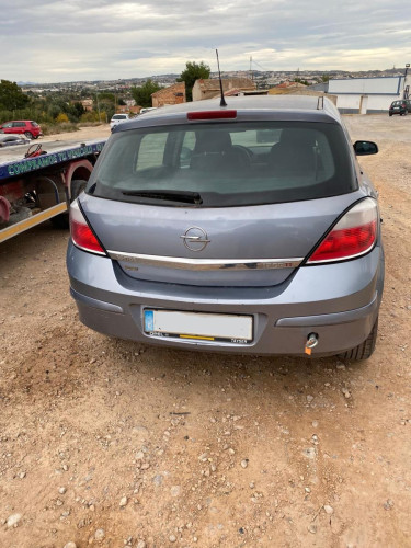 OPEL ASTRA H BERLINA — автомобиль-донор на запчасти 
