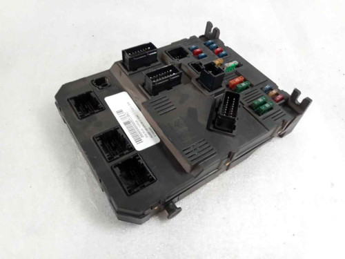  CAJA RELES / FUSIBLES PEUGEOT 206 