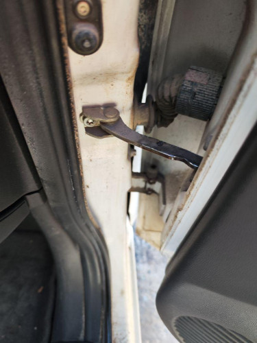 RETENEDOR PUERTA OPEL CORSA C 