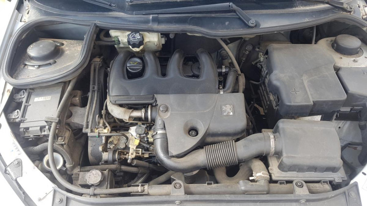 Peugeot 206 (1998->) SIN IDENTIFICAR