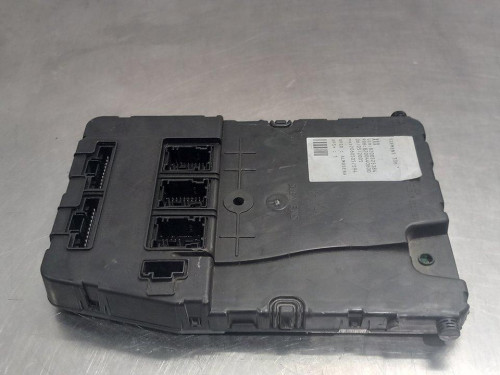  CAJA RELES / FUSIBLES Renault MEGANE II CLASSIC BERLINA 