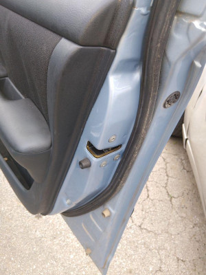 CERRADURA PUERTA DELANTERA DERECHA