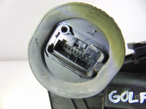  CERRADURA PUERTA TRASERA IZQUIERDA Volkswagen GOLF VI (5K1)(10.2008) 