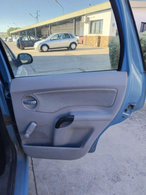 GUARNECIDO PUERTA TRASERA DERECHA Citroen C3 (2002->)