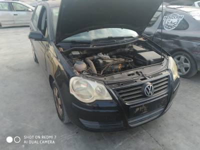 VOLKSWAGEN POLO IV (9N3)
