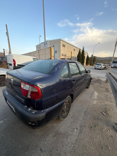 SEAT CORDOBA BERLINA (6K2) — vehículo donante para recambios 