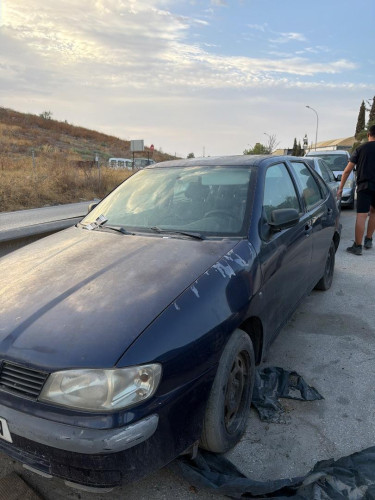 SEAT CORDOBA BERLINA (6K2) — vehículo donante para recambios 