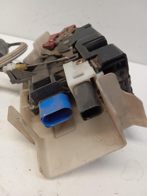 CERRADURA PUERTA DELANTERA DERECHA, VOLKSWAGEN, TOUAREG (7LA)