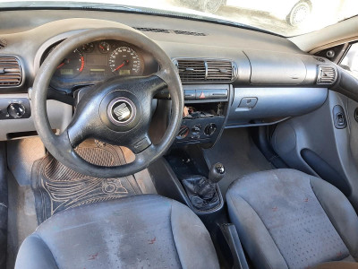 SEAT TOLEDO (1M2)