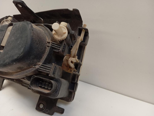  FARO DERECHO VOLKSWAGEN POLO III BERLINA (6N2) 