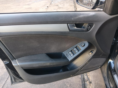 AUDI A4 BERLINA (8K2)