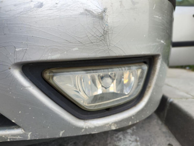 FARO ANTINIEBLA IZQUIERDO