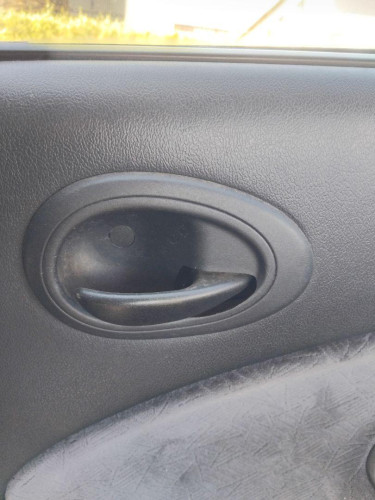 MANETA INTERIOR TRASERA DERECHA Ford Escort Berl./Turnier (1995->) Ford Escort Berl./Turnier (1995->) 