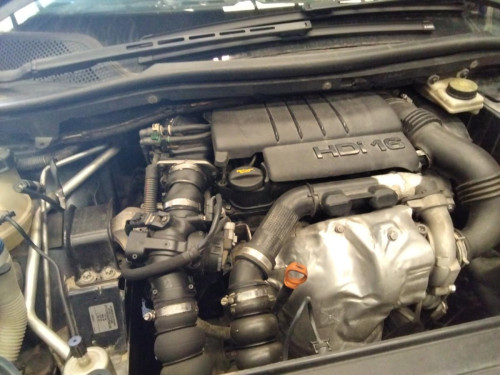 CITROEN C4 BERLINA — vehículo donante para recambios 