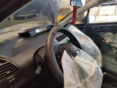 CITROEN C4 BERLINA — vehículo donante para recambios 