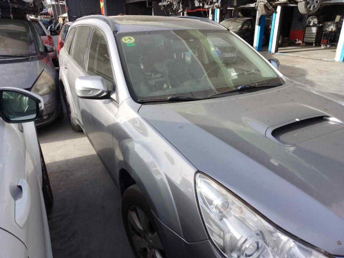 SUBARU LEGACY BERLINA (B14) — vehículo donante para recambios 