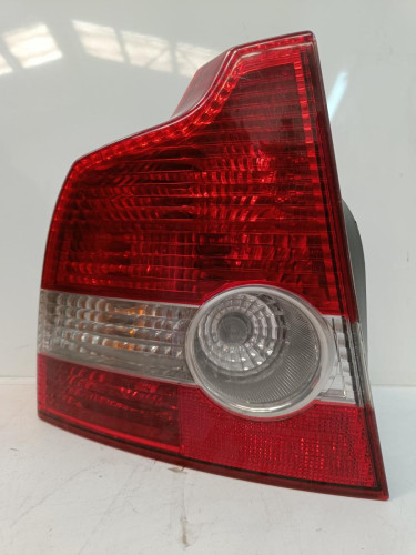  PILOTO TRASERO IZQUIERDO VOLVO S40 BERLINA 
