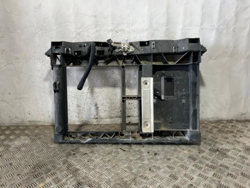PANEL FRONTAL 