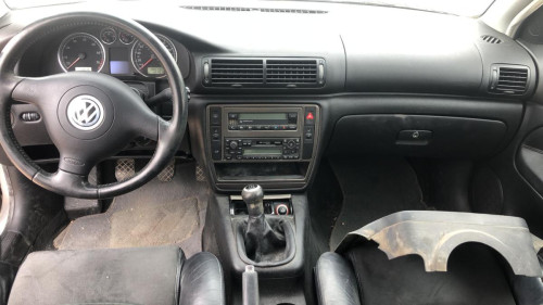 VOLKSWAGEN PASSAT BERLINA (3B3) — автомобиль-донор на запчасти 