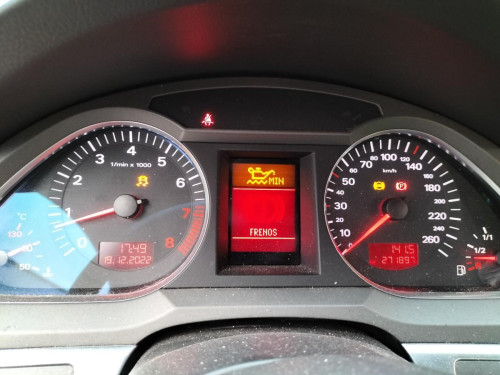  AUDI A6 BERLINA (4F2) 