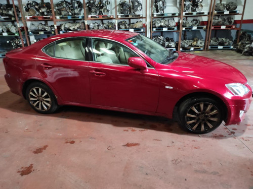 LEXUS IS (DS2/IS2) — vehículo donante para recambios 
