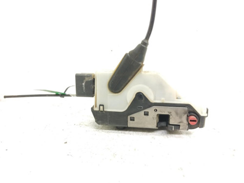 CERRADURA PUERTA TRASERA DERECHA Peugeot 2008 