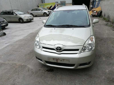 TOYOTA COROLLA VERSO (R1)