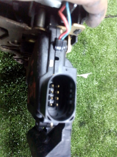 CERRADURA PUERTA DELANTERA IZQUIERDA Volkswagen GOLF IV BERLINA (1J1)(10.1997) 
