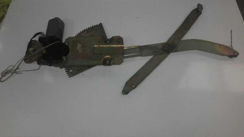  ELEVALUNAS DELANTERO IZQUIERDO 