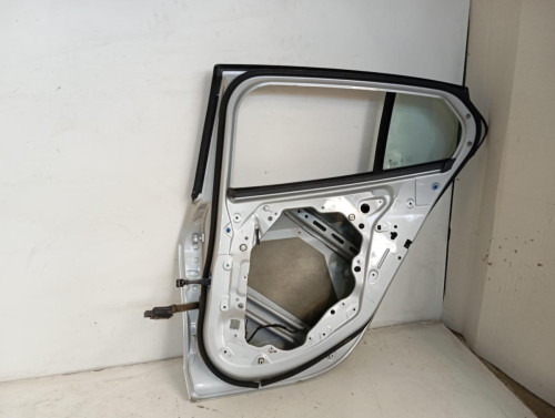 PUERTA TRASERA DERECHA BMW SERIE 1 BERLINA (F40) 