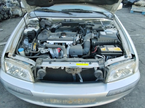  VOLVO S40 BERLINA 