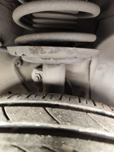 AMORTIGUADOR DELANTERO DERECHO б/у