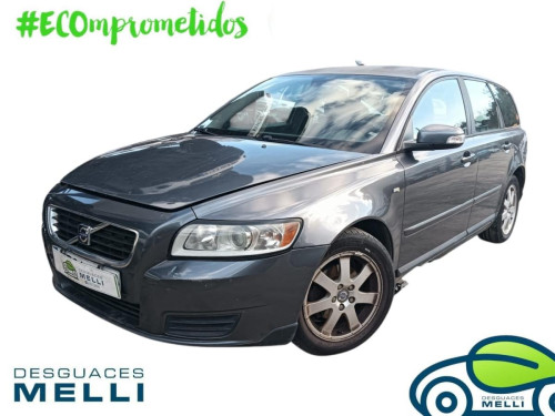 VOLVO V50 FAMILIAR — автомобиль-донор на запчасти 