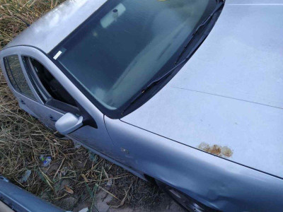 VOLKSWAGEN GOLF IV BERLINA (1J1)(10.1997)